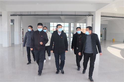 射阳县副县长李东节前慰问省残疾人跆拳道队