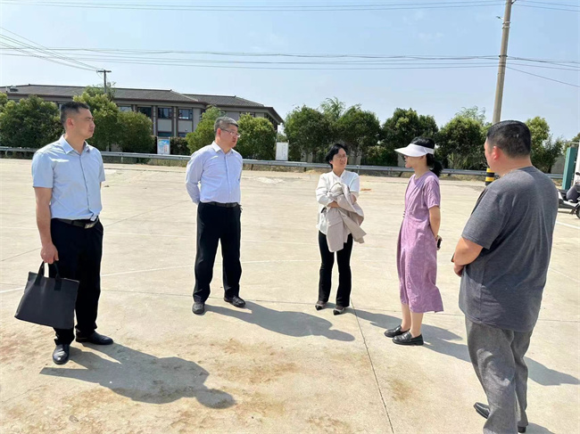 盐都区残联深入郭猛镇调研指导综合性  残疾人之家改造提升工作
